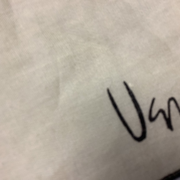 VERA  NEUMAN.   VINTAGE COTTON BEIGE SCARF. RARE ONE. MADE IN ITALY - Picture 2 of 8